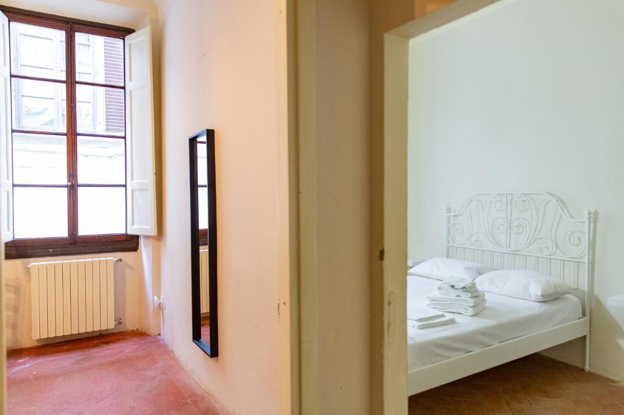 Charming Apartment By Bargello Museum Florencia Exterior foto
